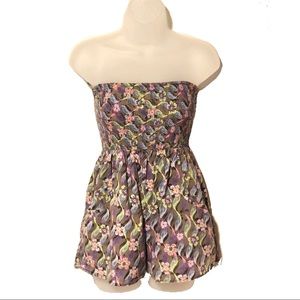 𝚄𝚁𝙱𝙰𝙽 𝙾𝚄𝚃𝙵𝙸𝚃𝚃𝙴𝚁𝚂 Romper